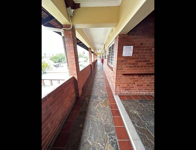 2 BEDROOM APARTMENT FOR SALE IN SCOTTSVILLE